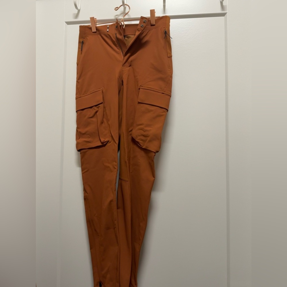 Lululemon Lab Retkur Pants